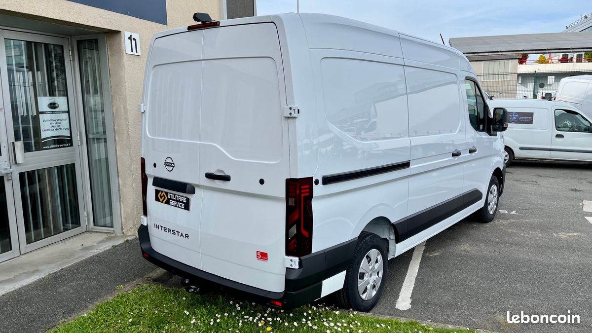 29 990 HT / Nissan interstar fourgon 3.3t l2h2 2.0 dci 130 cv bvm6 N-CONNECTA neuf / tva recuperable (image 3)