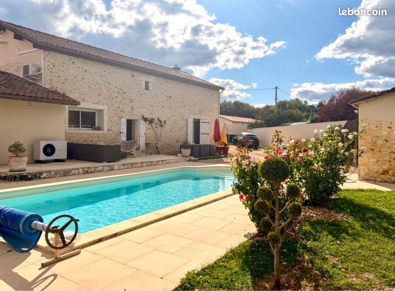 Maison 4 pièces 140 m² · à Moulins-sur-Tardoire · 140 m² · 249 000 €