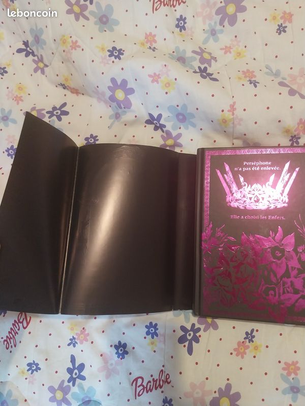 Roman La Reine des Enfers Collector Format Relié jaspage Bea Fitzgerald (image 2)