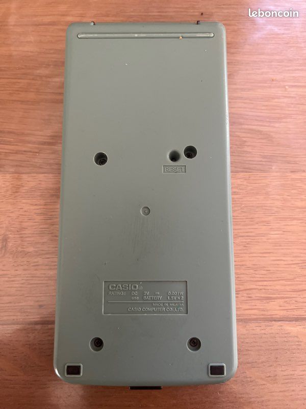Calculatrice Casio FX-180Pv Vintage – Pour Pièces Ou Réparation – Ne S'allume Pas
