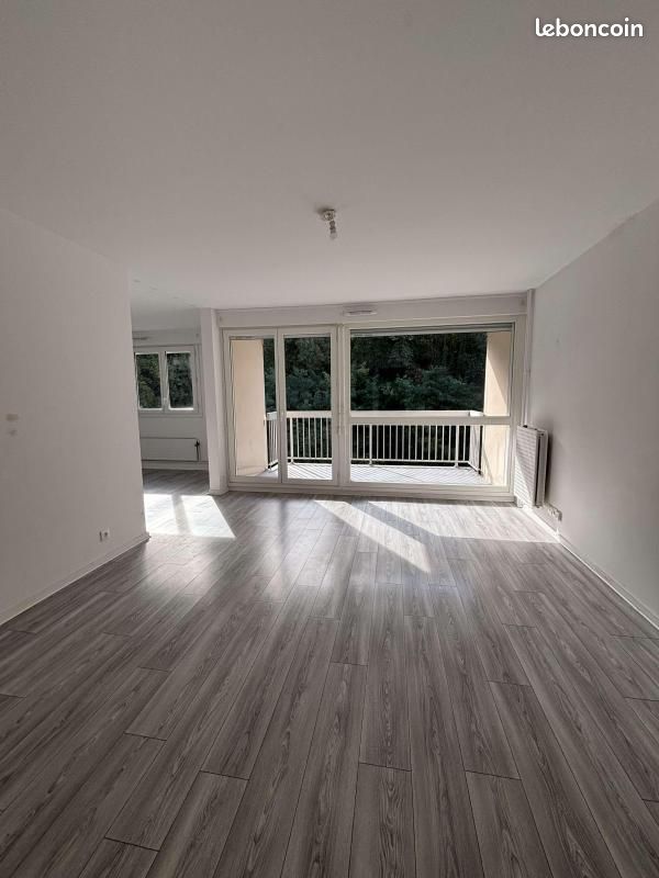 Appartement 4 pièces 81 m² · à Lyon · 81 m² · 1 010 €/mois