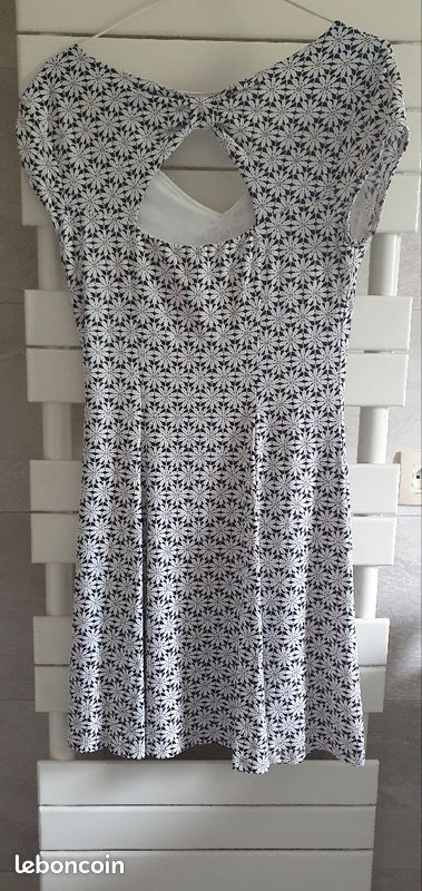 Robe sans manche très bel effet Bréal (image 5)