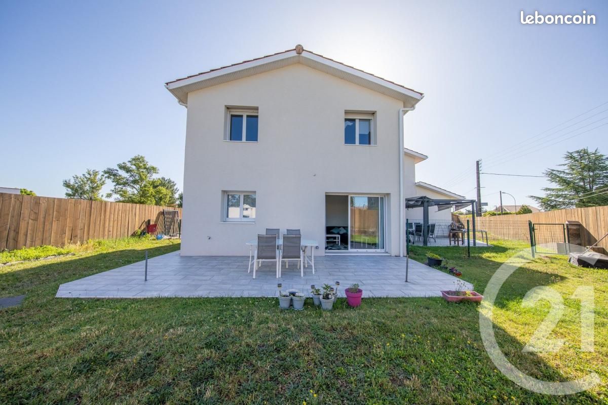 Maison 6 pièces 108 m² · à Saint-Médard-en-Jalles · 108 m² · 379 000 €