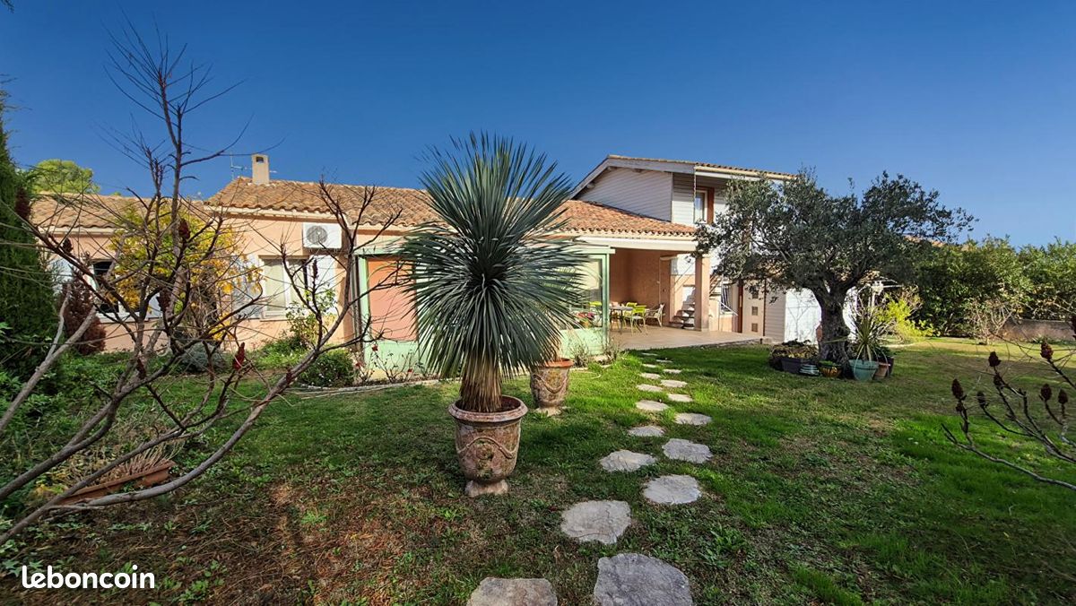 Maison 7 pièces 155 m² · à Saint-Saturnin-lès-Avignon · 155 m² · 449 000 €