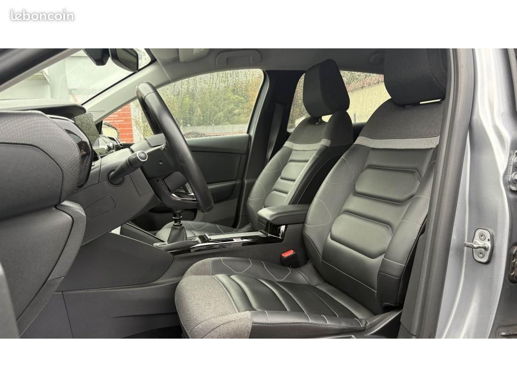 CITROEN C4 - BlueHDi 110ch Shine / Suspension Advanced Comfort / Caméra / Full LED / Garantie 12 mois (image 11)