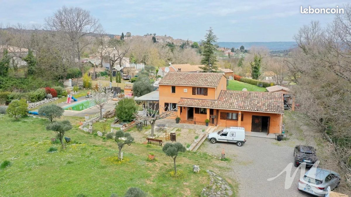 Maison 4 pièces 134 m² · à Montmeyan · 134 m² · 449 000 €