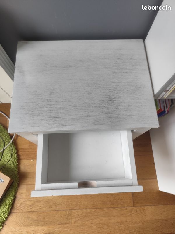 Lit 1 place et table de chevet (image 6)