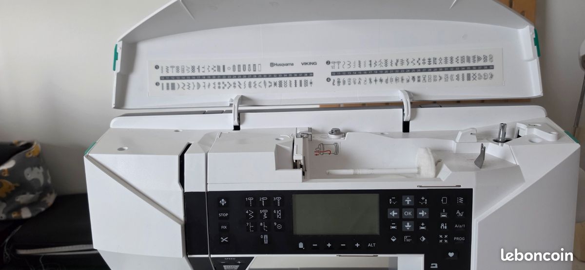 Machine à coudre combinée (image 2)