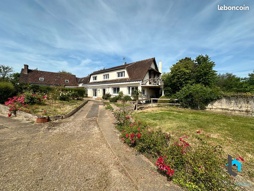 Maison 10 pièces 230 m² · à Illiers-Combray · 230 m² · 335 475 €