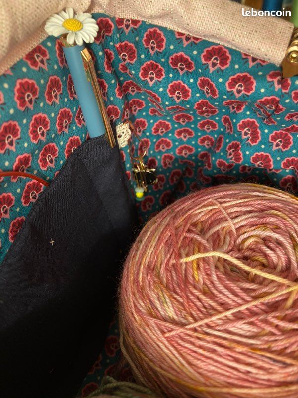 Petite pochette tricot Loisirs créatifs