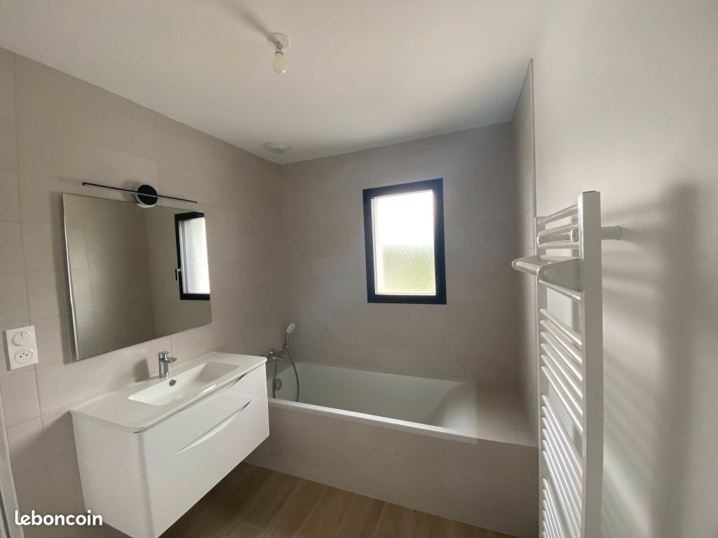 Maison a louer hennebont - 4 pièce(s) - 105 m2 - Surfyn