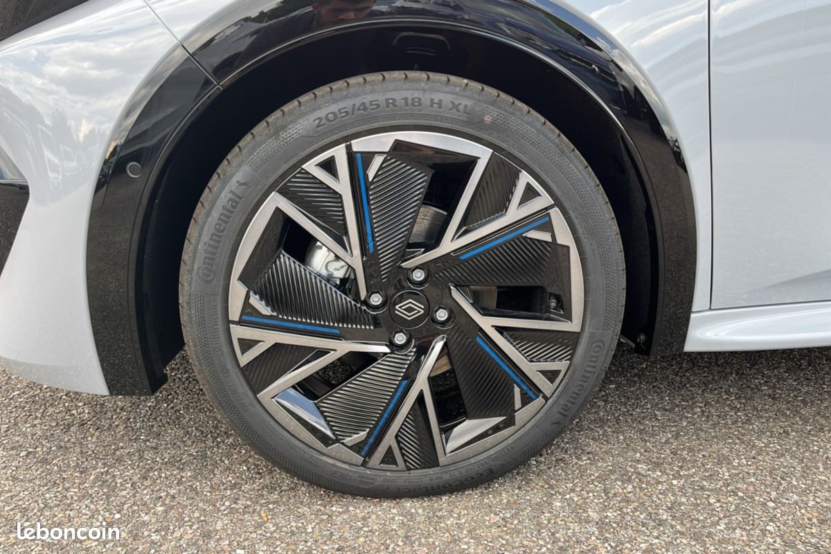 Renault Clio 6 E-TECH 160 ESPRIT ALPINE -5% (image 17)
