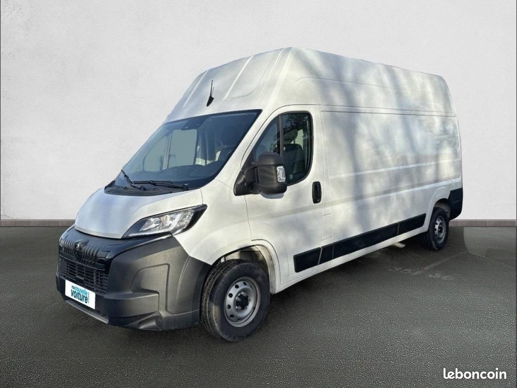 Peugeot Boxer FOURGON TOLE 3.5 T L3H3 140 S&S BVM6 - Utilitaires