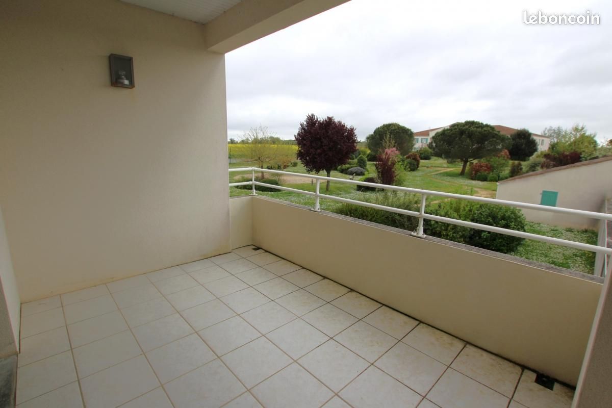 Appartement 3 pièces 65 m² - Échillais 17620 (image principale 3)