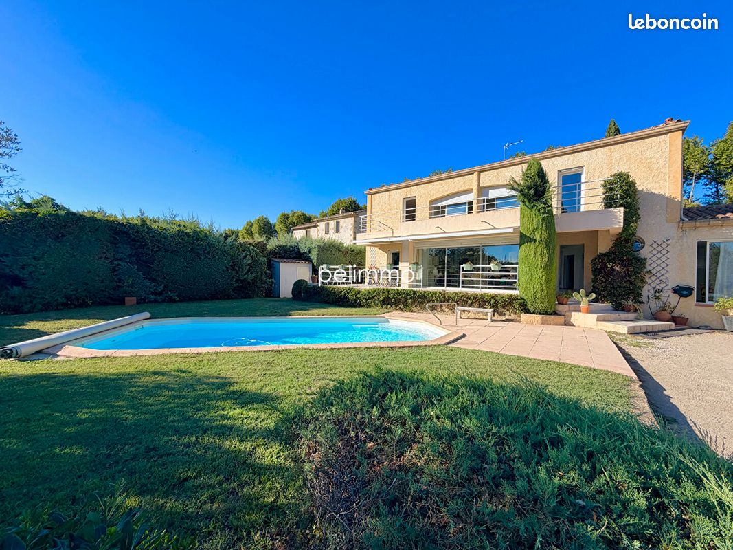 Maison 5 pièces 203 m² · à Grans · 203 m² · 756 000 €