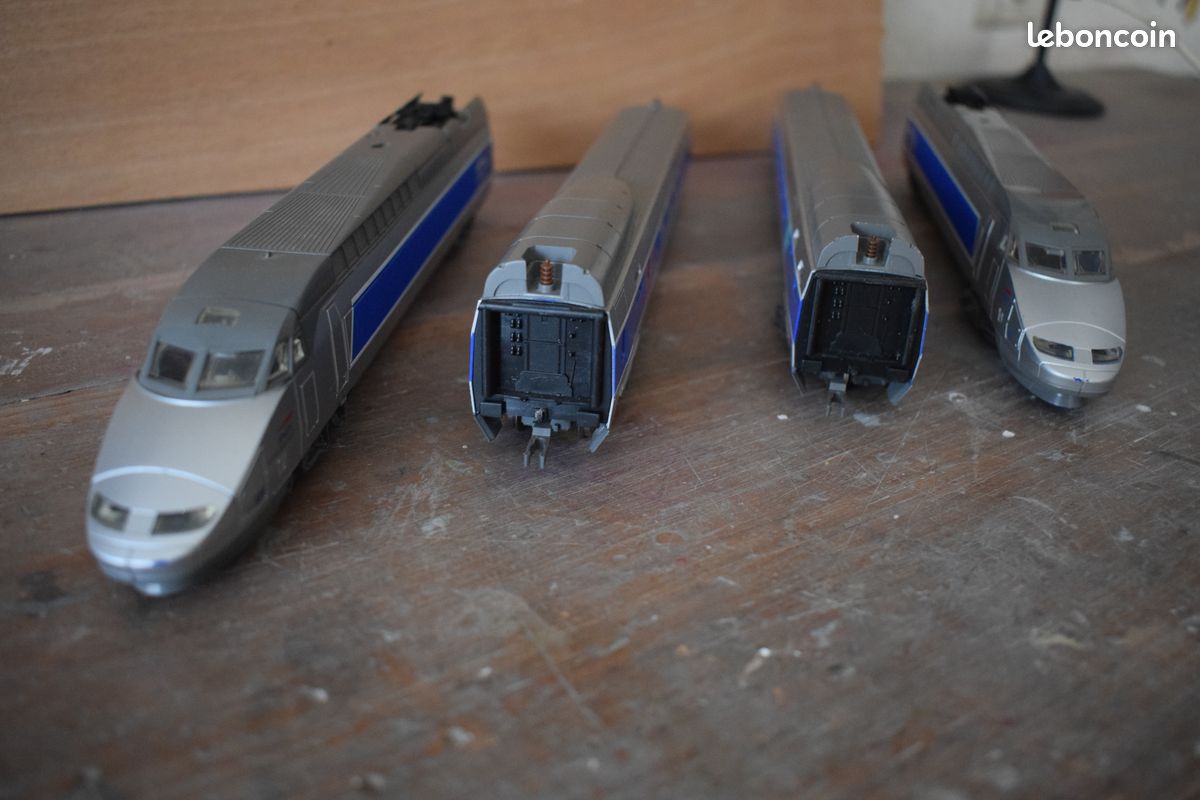 TGV bleu (image 2)