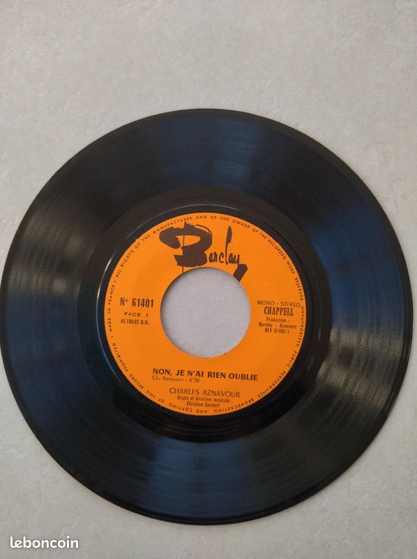Vinyle 45t Charles Aznavour (image 2)