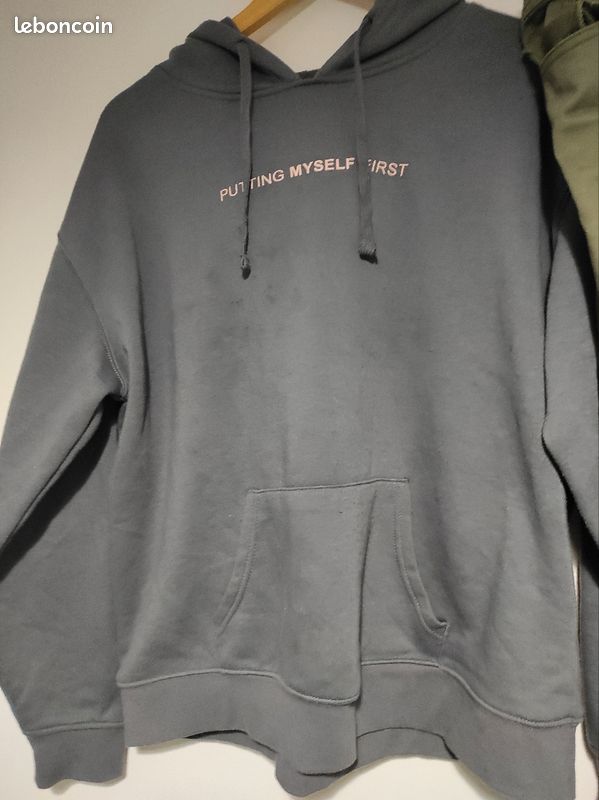 Sweat taille 38 (image 1)