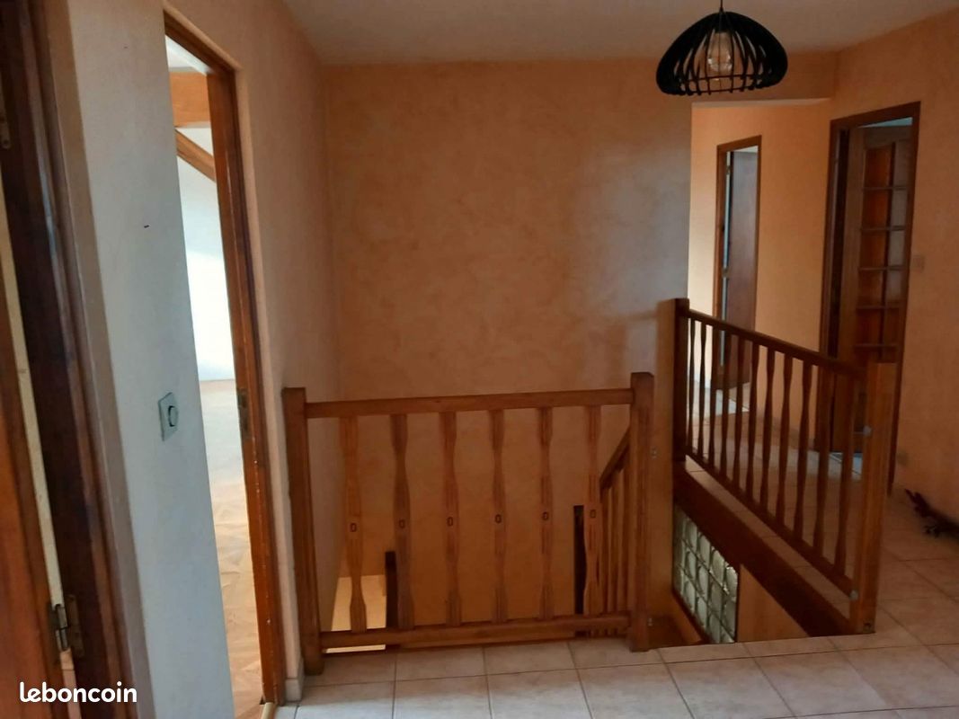 Maison 5 pièces 127 m² · à Aillianville · 127 m² · 110 000 €