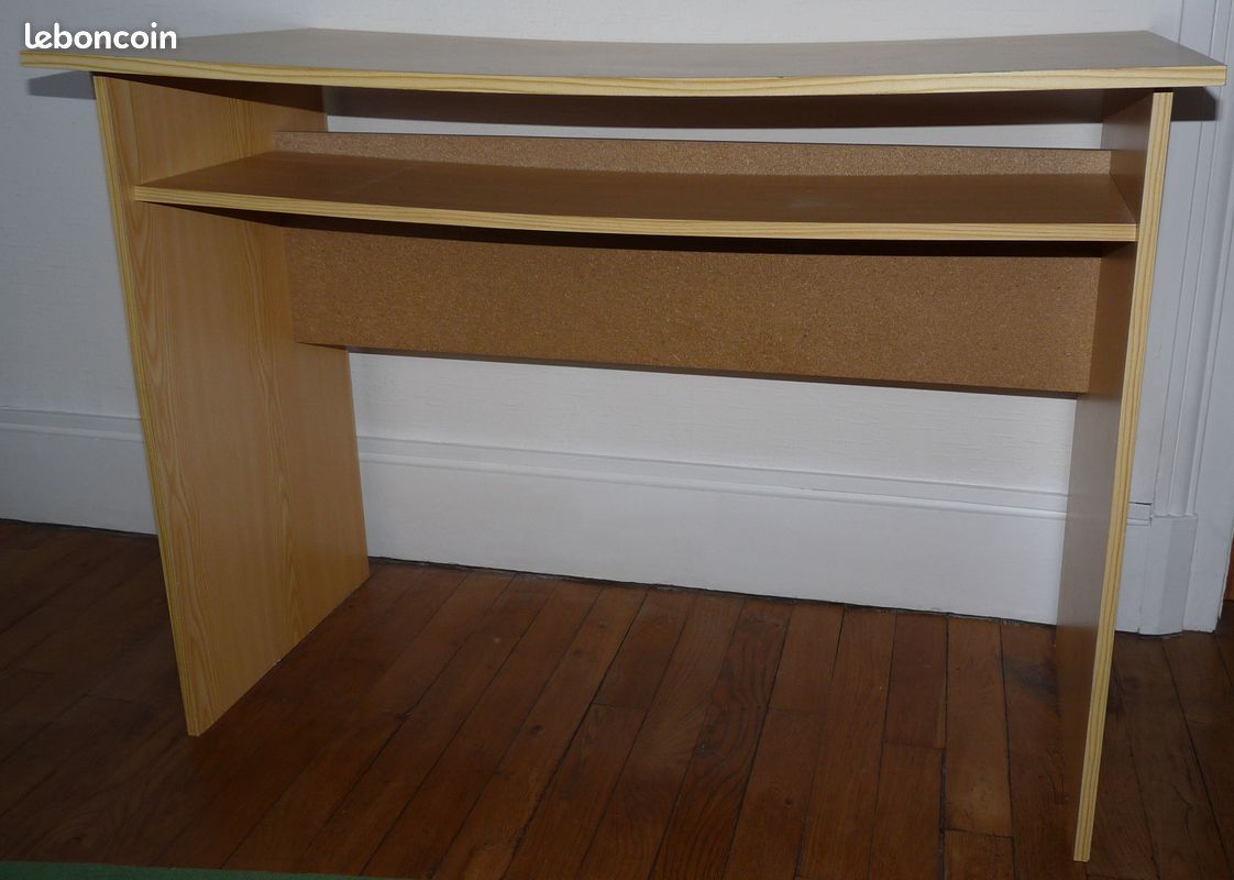 Petit bureau d'enfant (image 1)