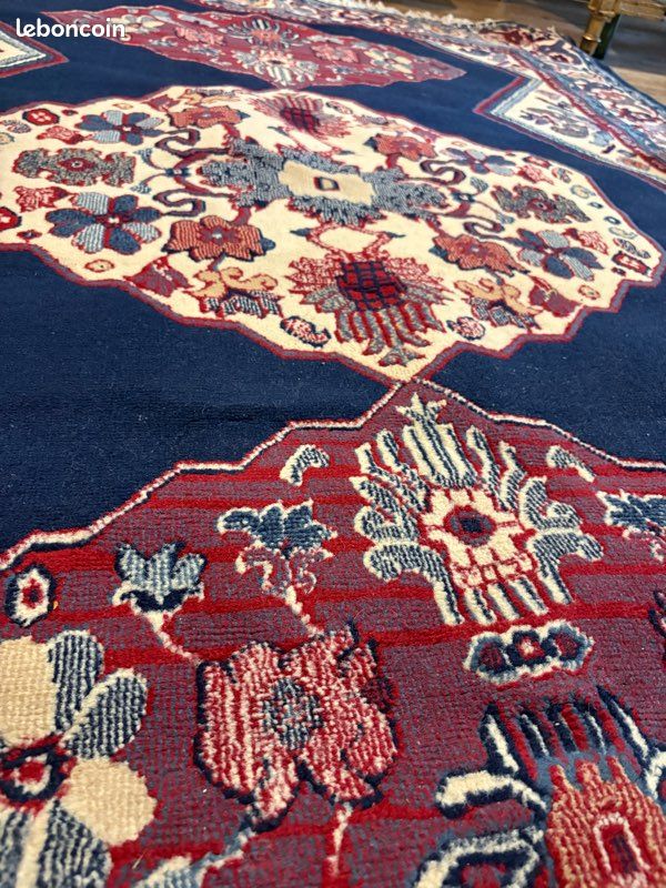 Grand tapis bleu rouge et blanc (image 5)