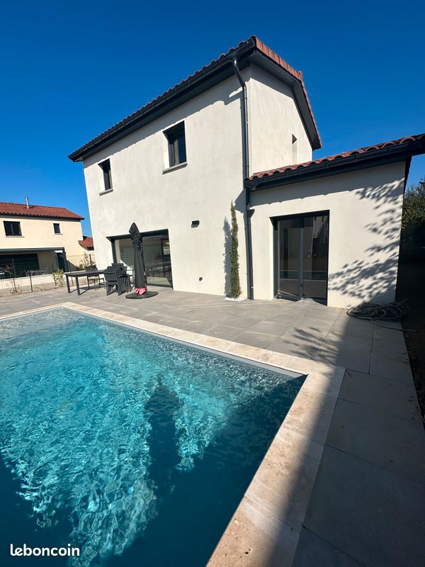 Maison 5 pièces 100 m² · à Miribel · 100 m² · 2 250 €/mois