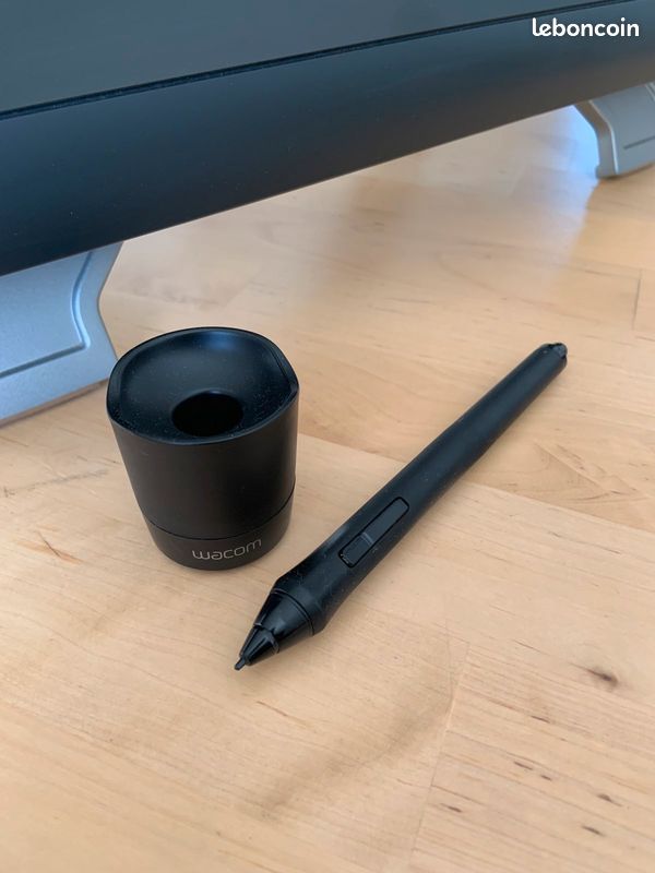 Cintiq Wacom 22HD (image 4)