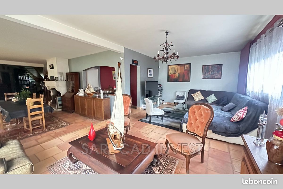 Maison 8 pièces 280 m² (image 2)