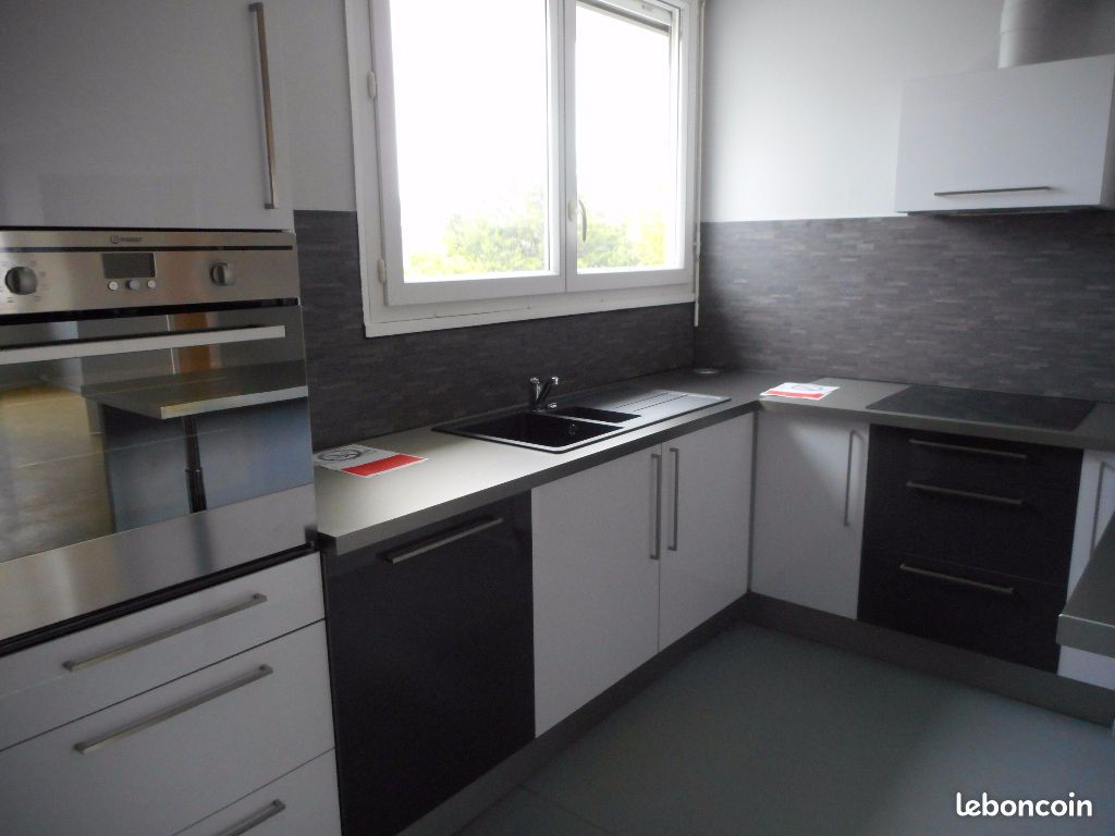 Appartement 3 pièces 60 m² · à Landivisiau · 60 m² · 570 €/mois
