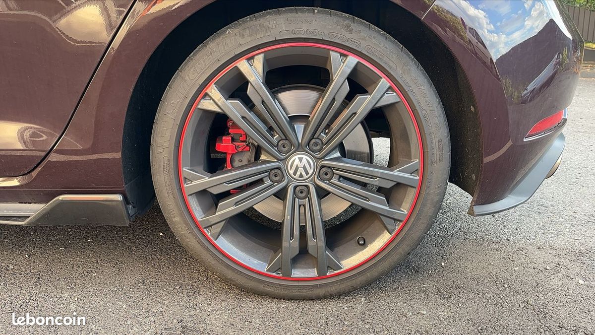 Volkswagen Golf GTI VII 2.0 TSI 245 DSG7 Performance (image 19)