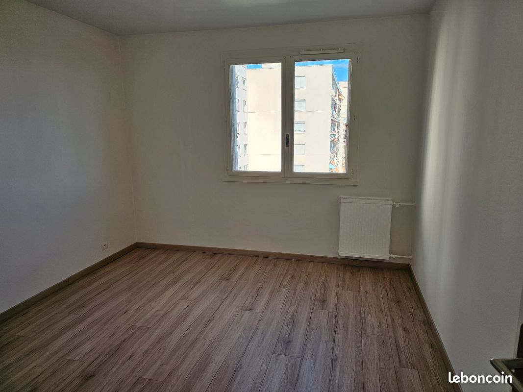 Appartement 3 pièces 76 m² · à Clermont-Ferrand · 76 m² · 760 €/mois