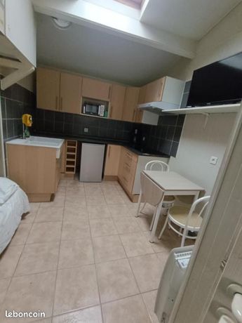 Studio 1 pièce 19 m²
