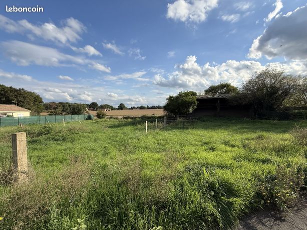 Terrain 993 m² Taponnat-Fleurignac