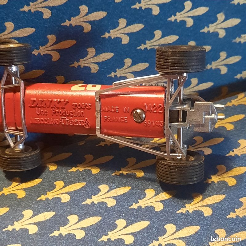 Dinky toys - Ferrari F1, neuf en boite ref 1422 (sans le panneau