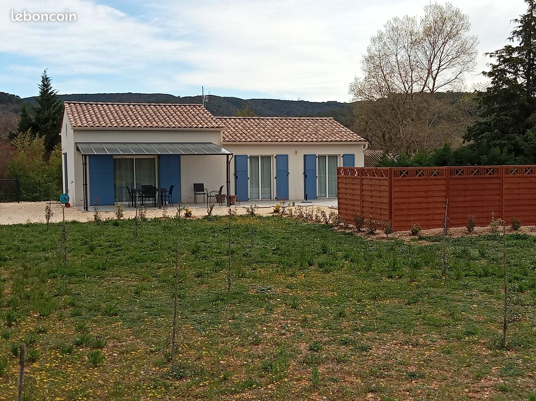 Maison 4 pièces 100 m² · à Saint-André-de-Roquepertuis · 100 m² · 760 €/mois