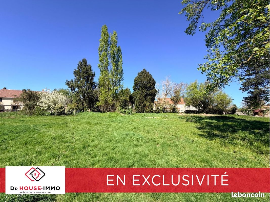 Terrain 2615 m² · à Fontenay-Trésigny · 2 615 m² · 119 000 €