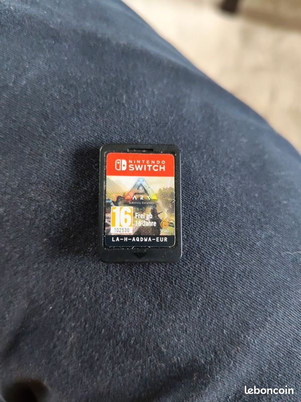 Switch - ARK Survival (image 1)