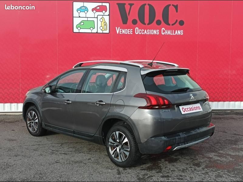 Peugeot 2008 1.2 PureTech 110ch Allure S&S (image 3)