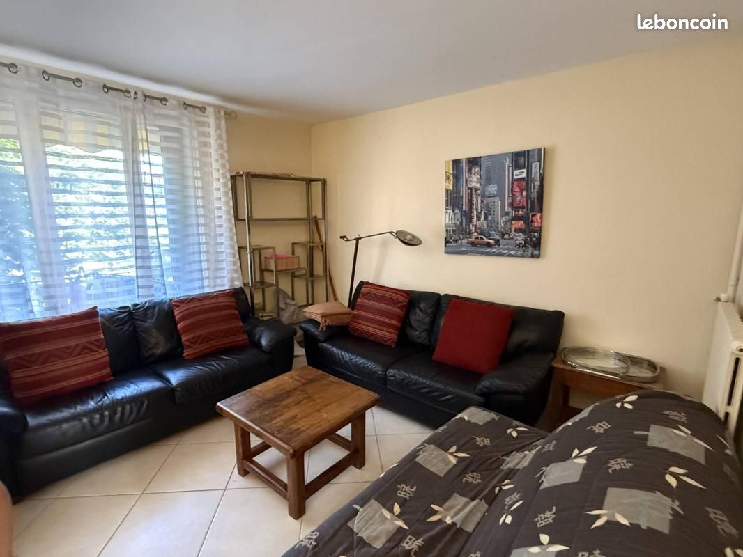Appartement 3 pièces 63 m² · à Pertuis · 63 m² · 14 990 €