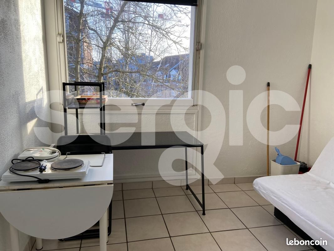 Appartement 1 pièce 15 m² · à Lille · 15 m² · 394 €