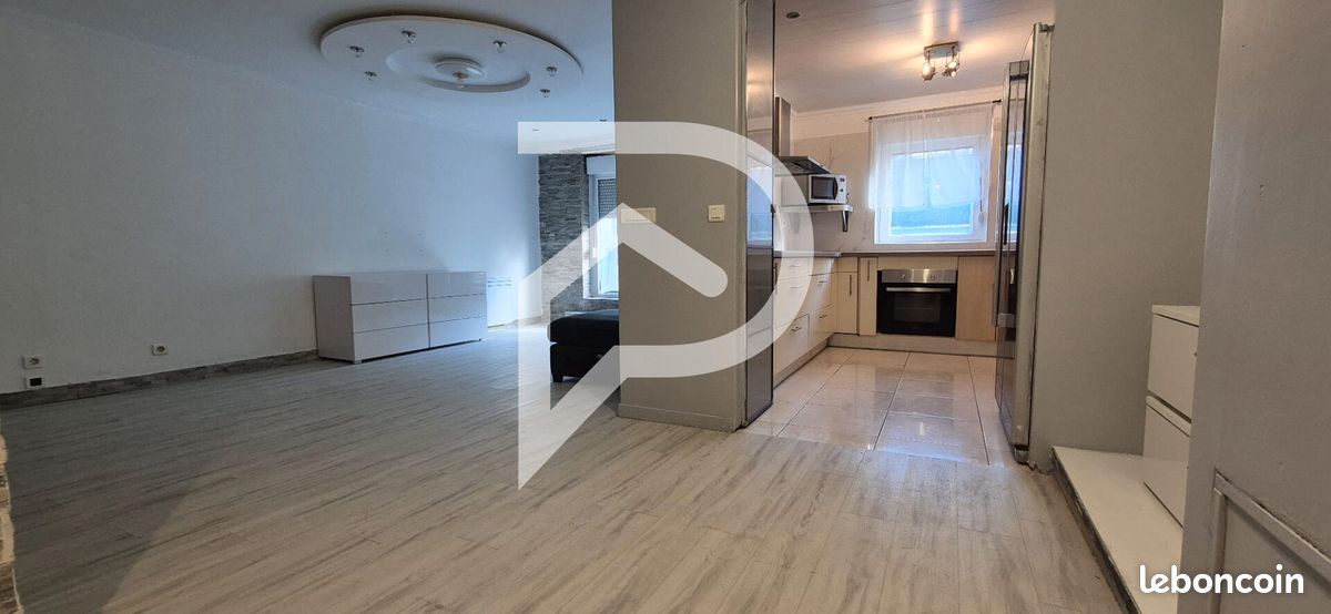 Appartement 3 pièces 81 m² · à Creil · 81 m² · 95 000 €