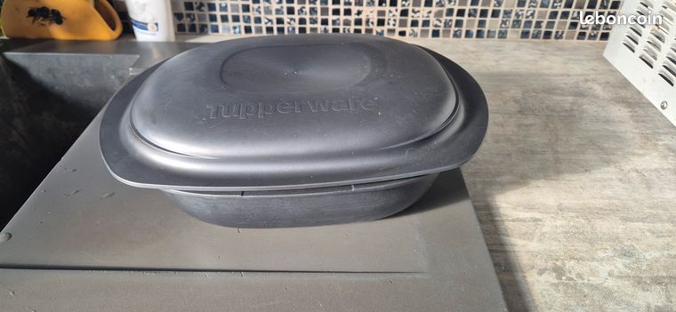 Ultra Pro 2l Tupperware neuf - Arts de la table