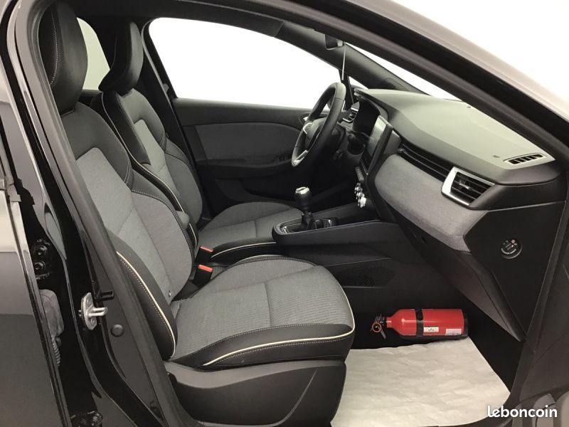 Renault Clio 5 TECHNO TCE (image 6)