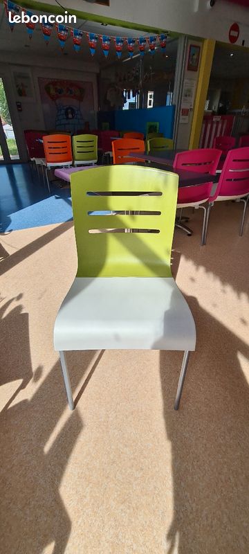 Chaises colorés (image 4)