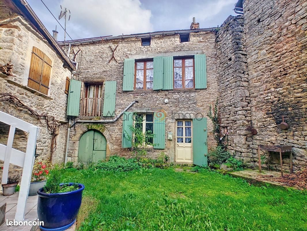 Maison 7 pièces 121 m² · à Campagnac · 121 m² · 39 000 €