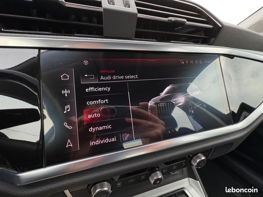 Audi Q3 35 TFSI 150 ch Design Luxe (image 27)