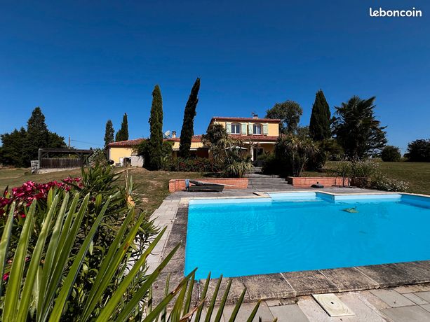Propriété 5 pièces 178 m²