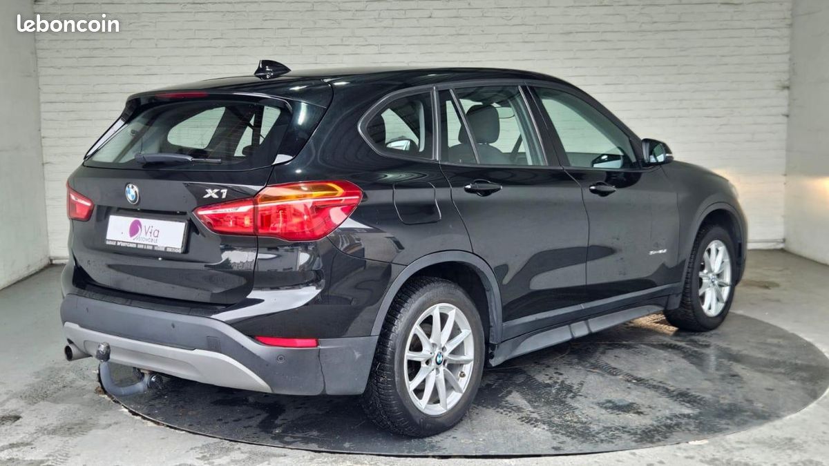BMW X1 F48 sDrive 16d 116 ch Lounge (image 2)