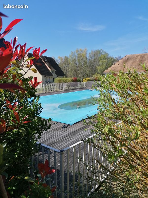 Appartement familial dans résidence avec piscine (image 1)