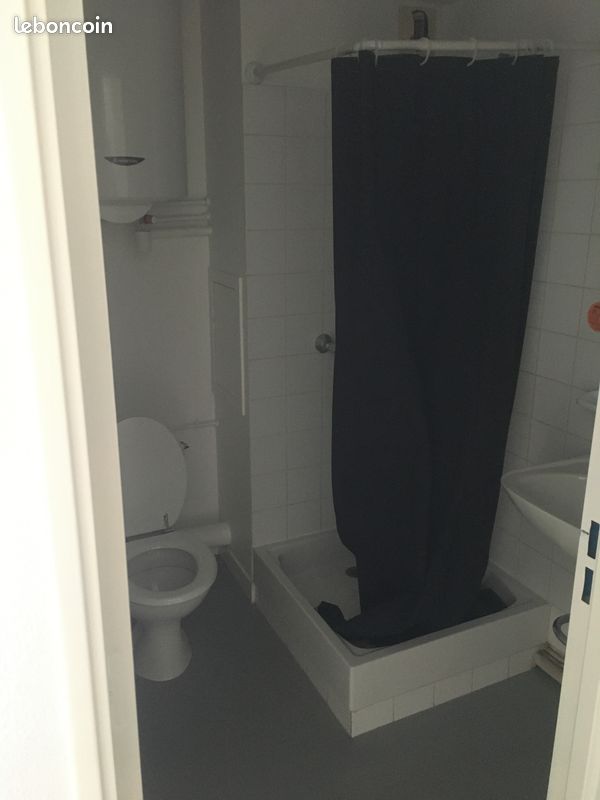 Studio 1 pièce 24 m2 - Poitiers 86000 (image principale 1)